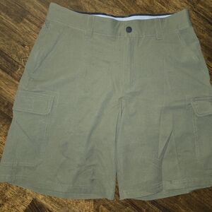 Orvis Men's 32 Waist Olive Cargo Shorts